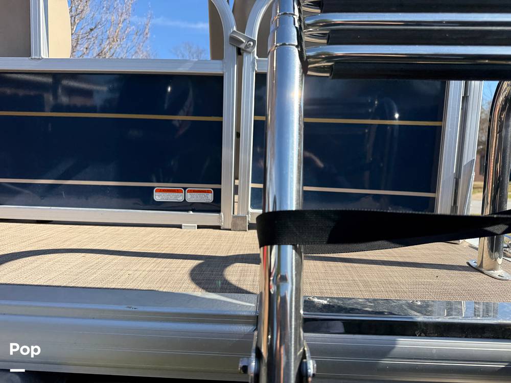 Slide: The Image of Sun Tracker Bass Buggy 16XL 2024 - 15073101