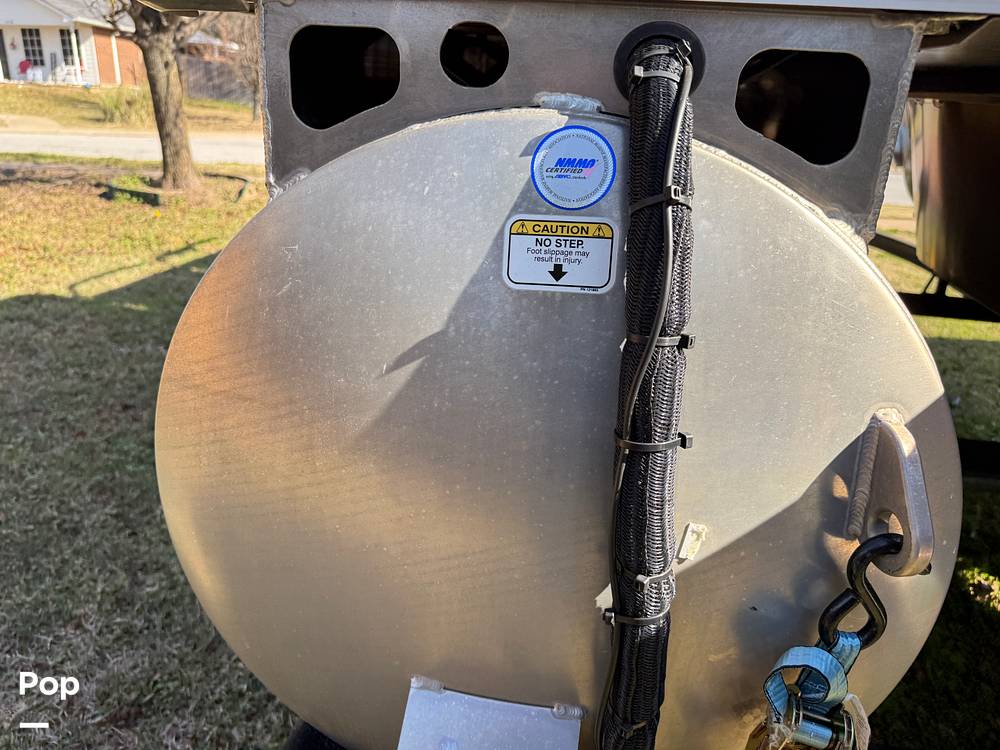 Slide: The Image of Sun Tracker Bass Buggy 16XL 2024 - 15073104