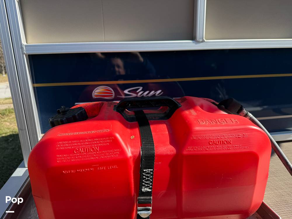 Slide: The Image of Sun Tracker Bass Buggy 16XL 2024 - 15073107