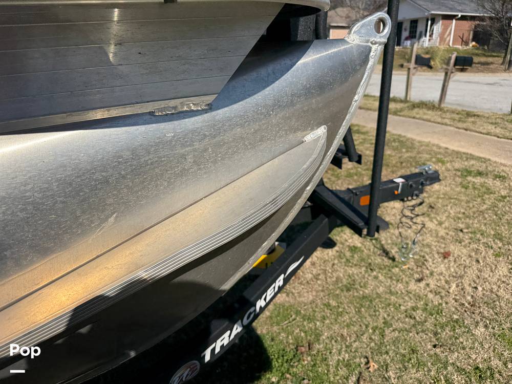 Slide: The Image of Sun Tracker Bass Buggy 16XL 2024 - 15073116
