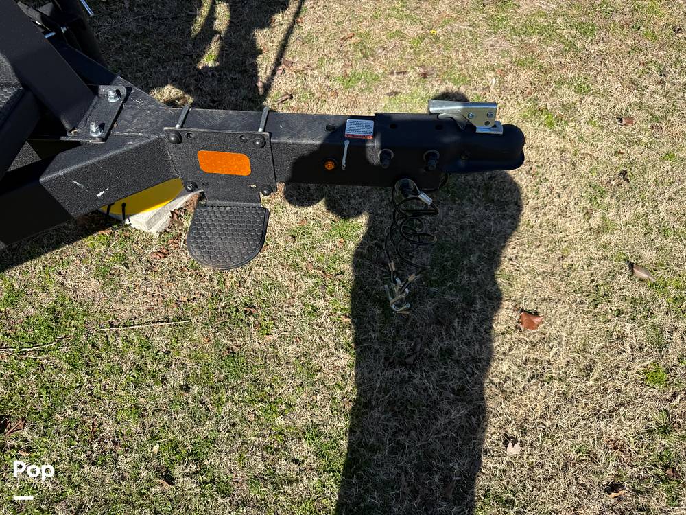 Slide: The Image of Sun Tracker Bass Buggy 16XL 2024 - 15073121