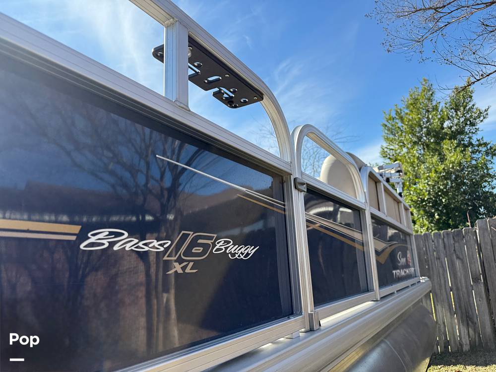 Slide: The Image of Sun Tracker Bass Buggy 16XL 2024 - 15073126