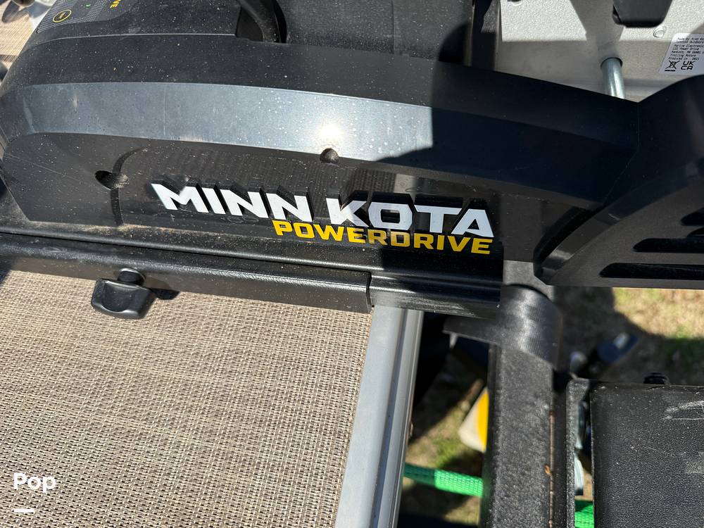 Slide: The Image of Sun Tracker Bass Buggy 16XL 2024 - 15073132