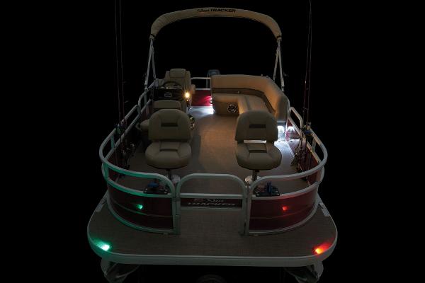 Slide: The Image of Sun Tracker Bass Buggy 16 XL Select 2025 - 14