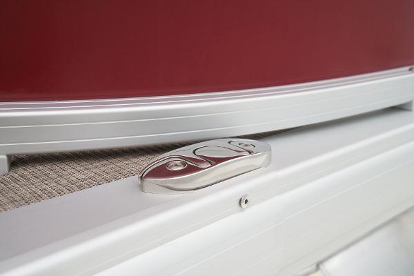 Slide: The Image of Sun Tracker Bass Buggy 16 XL Select 2025 - 22