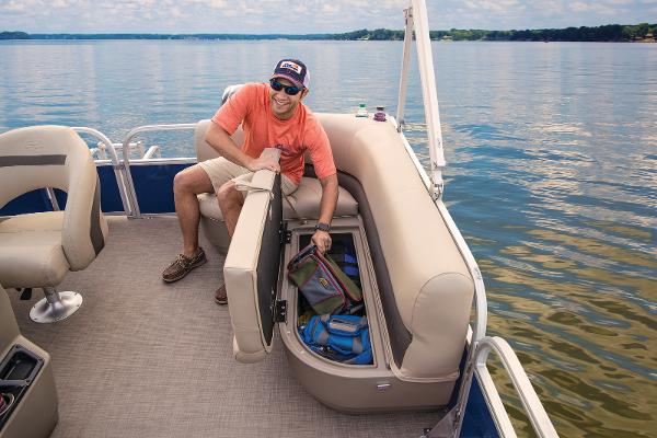 Slide: The Image of Sun Tracker Bass Buggy 16 XL Select 2025 - 9