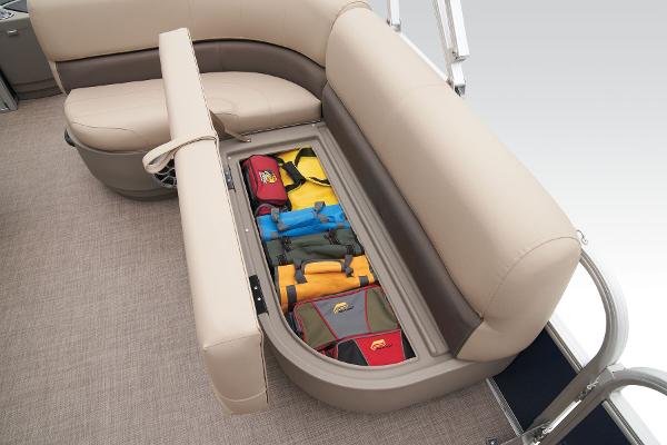 Slide: The Image of Sun Tracker Bass Buggy 18 DLX 2025 - 50