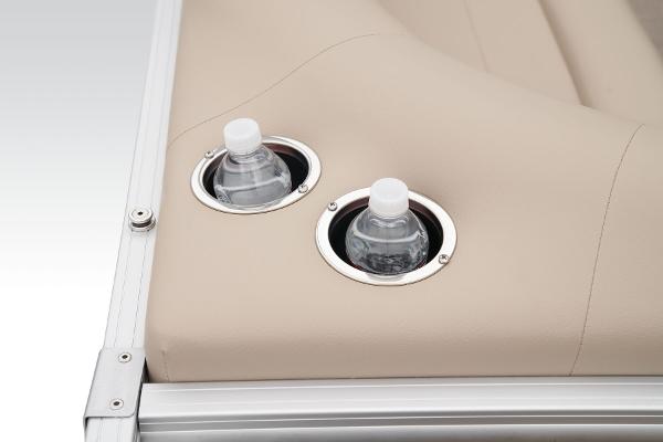 Slide: The Image of Sun Tracker Bass Buggy 18 DLX 2025 - 54