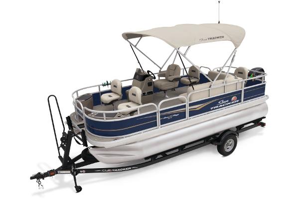 Slide: The Image of Sun Tracker Bass Buggy 18 DLX 2025 - 9
