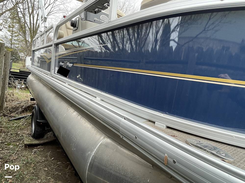 Slide: The Image of Sun Tracker Bass Buggy 18 DXL 2024 - 15321662