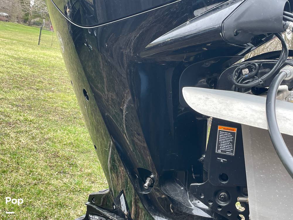 Slide: The Image of Sun Tracker Bass Buggy 18 DXL 2024 - 15321563