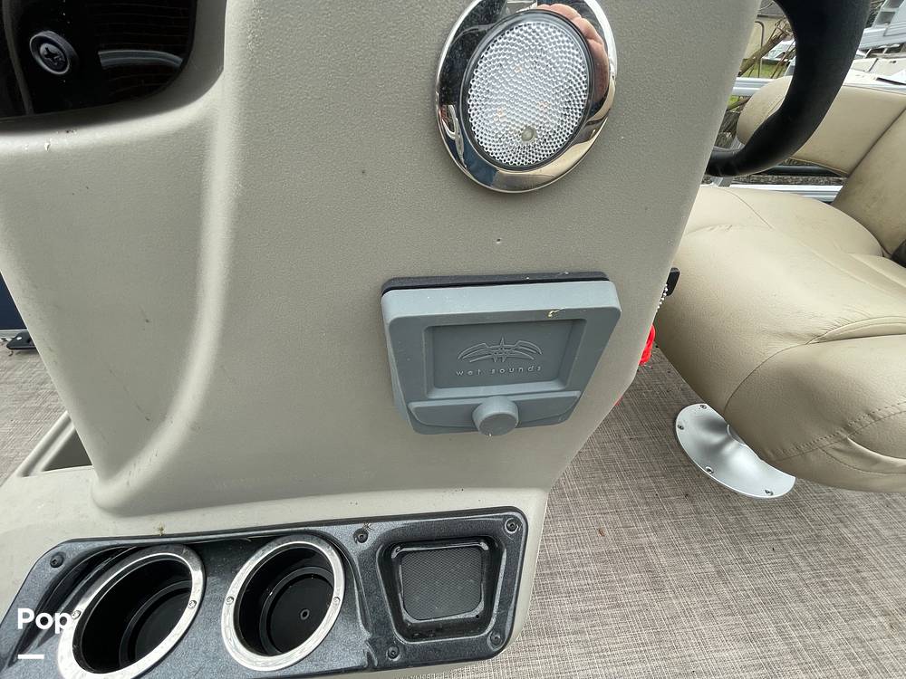 Slide: The Image of Sun Tracker Bass Buggy 18 DXL 2024 - 15321594