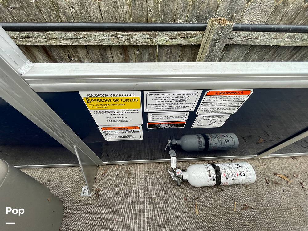 Slide: The Image of Sun Tracker Bass Buggy 18 DXL 2024 - 15321605