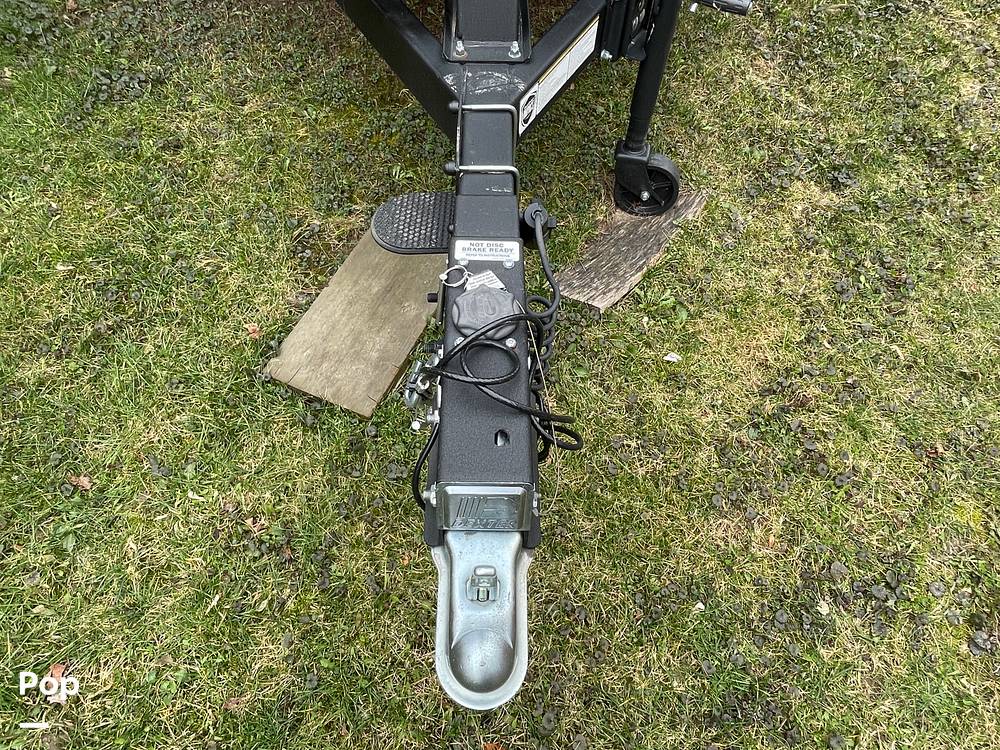 Slide: The Image of Sun Tracker Bass Buggy 18 DXL 2024 - 15321666