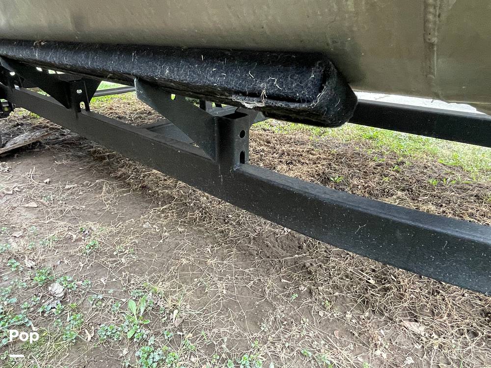 Slide: The Image of Sun Tracker Bass Buggy 18 DXL 2024 - 15321677