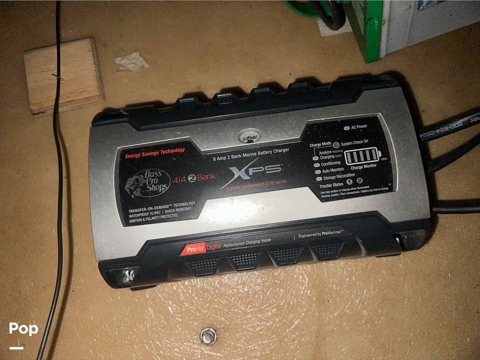 Slide: The Image of Sun Tracker Fishin' Barge 20 DLX 2019 - 15149525