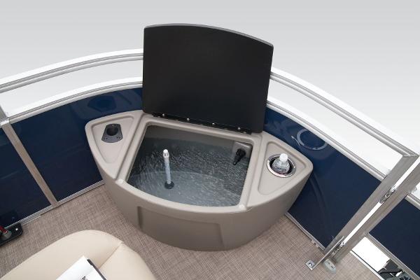 Slide: The Image of Sun Tracker Fishin' Barge 20 DLX 2025 - 15