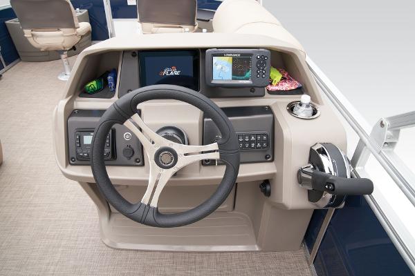 Slide: The Image of Sun Tracker Fishin' Barge 20 DLX 2025 - 25