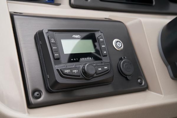 Slide: The Image of Sun Tracker Fishin' Barge 20 DLX 2025 - 28
