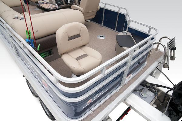 Slide: The Image of Sun Tracker Fishin' Barge 20 DLX 2025 - 32