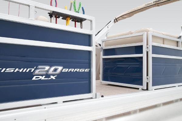 Slide: The Image of Sun Tracker Fishin' Barge 20 DLX 2025 - 35