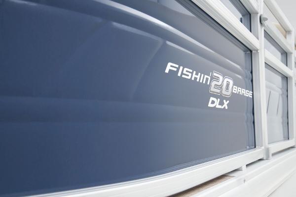 Slide: The Image of Sun Tracker Fishin' Barge 20 DLX 2025 - 36