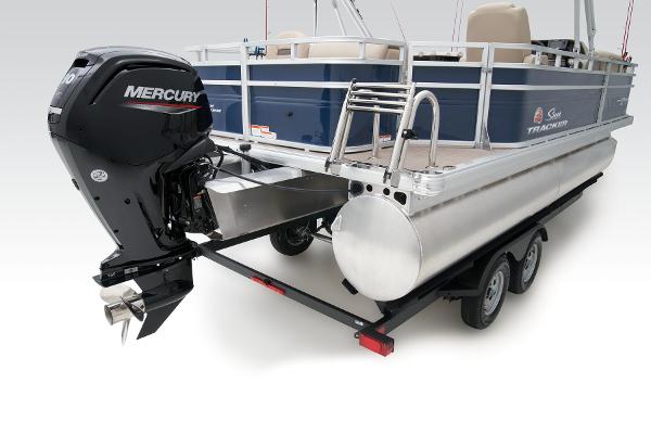 Slide: The Image of Sun Tracker Fishin' Barge 20 DLX 2025 - 38