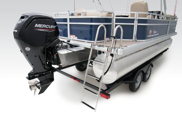 Slide: The Image of Sun Tracker Fishin' Barge 20 DLX 2025 - 39
