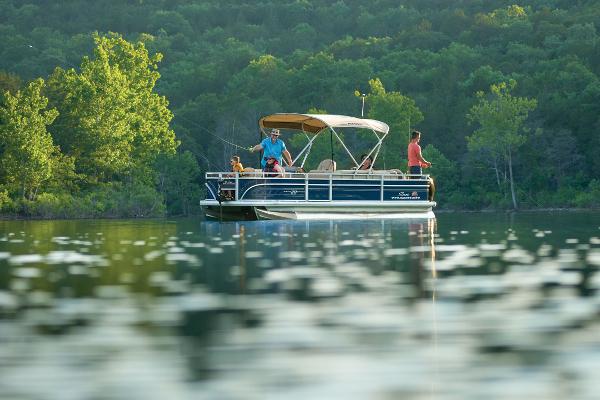 Slide: The Image of Sun Tracker Fishin' Barge 20 DLX 2025 - 45