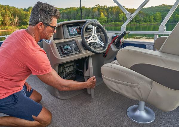 Slide: The Image of Sun Tracker Fishin' Barge 20 DLX 2025 - 48