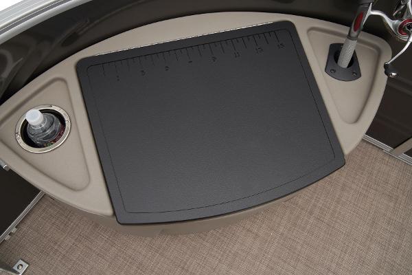 Slide: The Image of Sun Tracker Fishin' Barge 22 DLX 2024 - 29