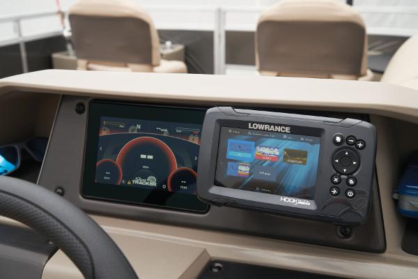 Slide: The Image of Sun Tracker Fishin' Barge 22 DLX 2024 - 39