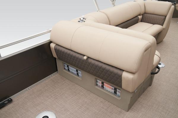 Slide: The Image of Sun Tracker Fishin' Barge 22 DLX 2024 - 52