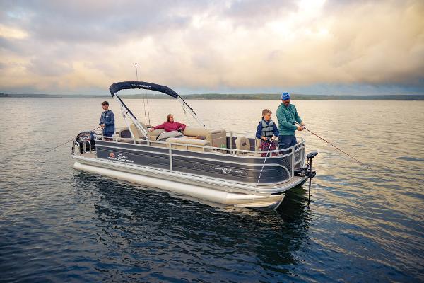 Slide: The Image of Sun Tracker Fishin' Barge 22 DLX 2024 - 72