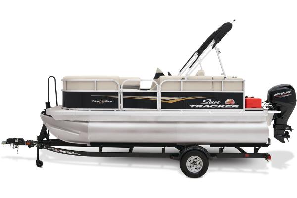 Slide: The Image of Sun Tracker Party Barge 16 DLX 2025 - 8