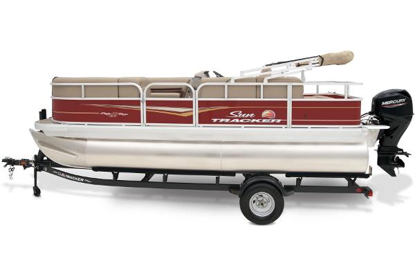 Slide: The Image of Sun Tracker Party Barge 18 DLX 2025 - 3