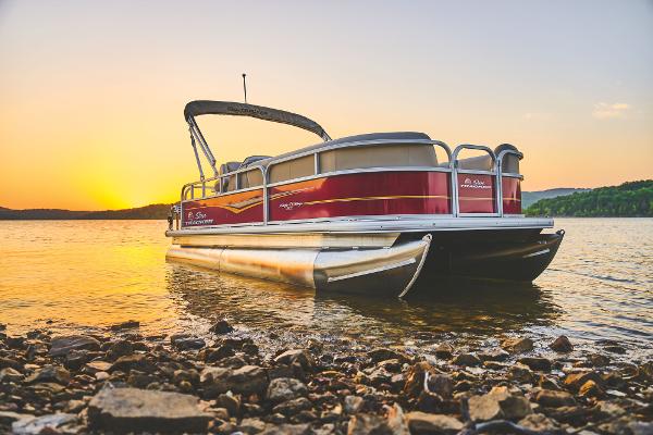 Slide: The Image of Sun Tracker Party Barge 18 DLX 2025 - 47