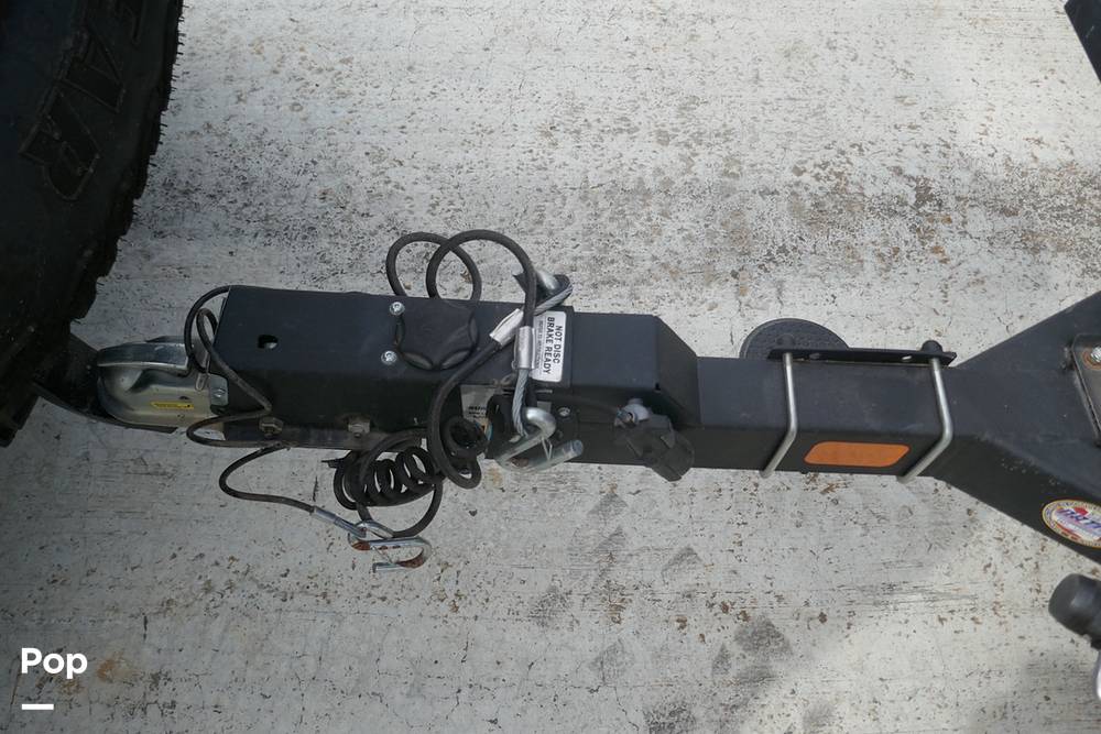 Slide: The Image of Sun Tracker PARTY BARGE 20 DLX 2022 - 15372283