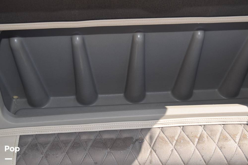 Slide: The Image of Sun Tracker Party Barge 20 DLX 2023 - 15587451