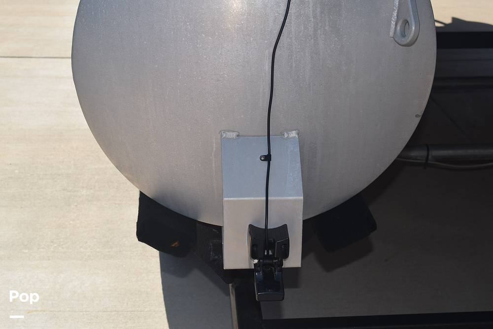 Slide: The Image of Sun Tracker Party Barge 20 DLX 2023 - 15587395