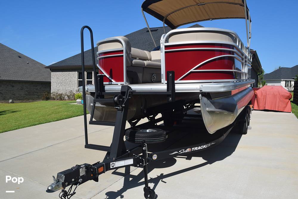 Slide: The Image of Sun Tracker Party Barge 20 DLX 2023 - 15587401