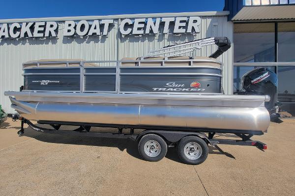 Slide: The Image of 2024 Sun Tracker Party Barge 20 DLX pontoon boat at Sun Tracker Boat Center. - 1