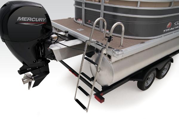 Slide: The Image of Sun Tracker Party Barge 22 DLX 2025 - 51