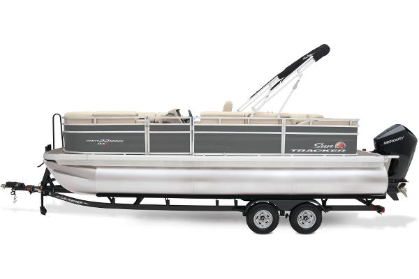 Slide: The Image of Sun Tracker Party Barge 22 RF XP3 2025 - 4
