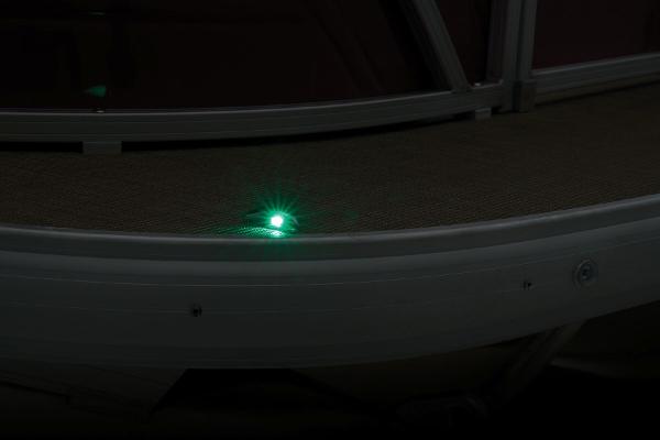 Slide: The Image of Sun Tracker Party Barge 22 XP3 2024 - 57