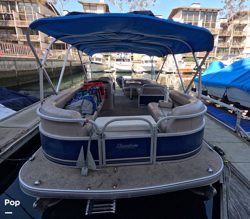 Slide: The Image of Sun Tracker Party Barge 24 DLX 2014 - 15175192