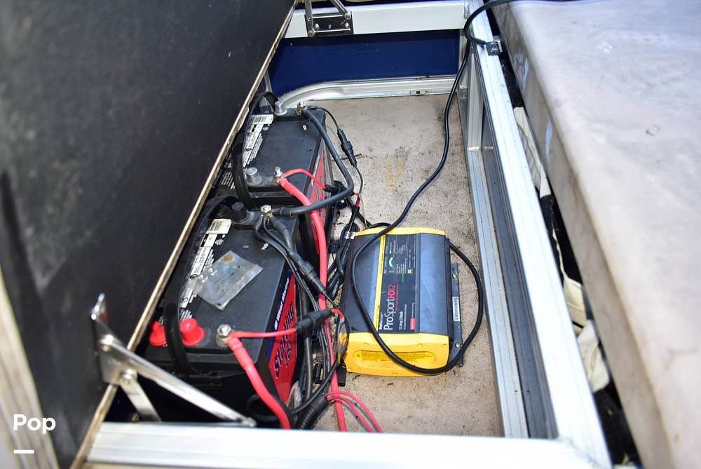 Slide: The Image of Sun Tracker Party Barge 24 DLX 2014 - 15175208