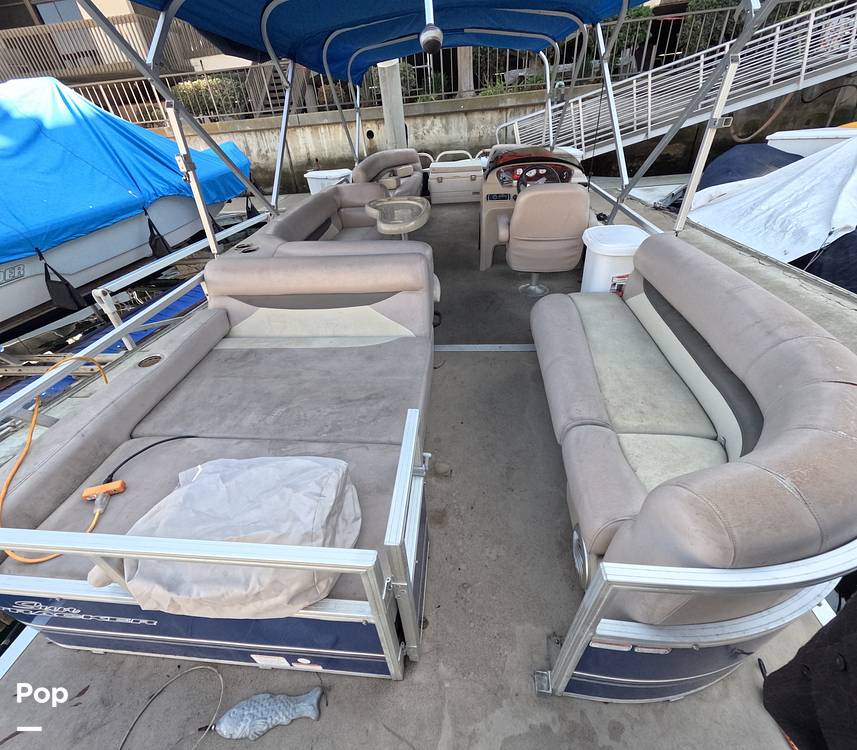 Slide: The Image of Sun Tracker Party Barge 24 DLX 2014 - 15175210