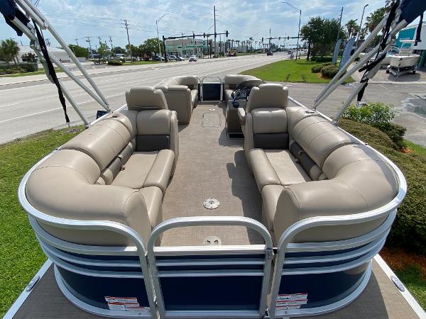 Slide: The Image of 2021 Sun Tracker Party Barge 24 DLX pontoon boat with spacious seating and modern design. - 15
