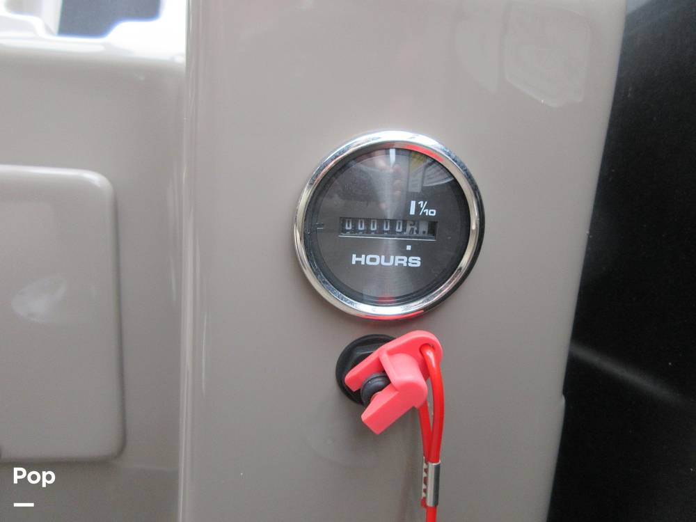 Slide: The Image of Hour Meter Is Not Working - 14991509